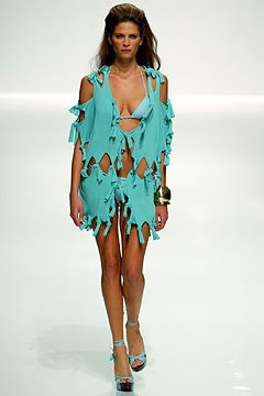 Givenchy fashion show for Spring/Summer 2003