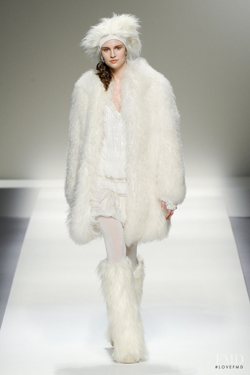 be Blumarine fashion show for Autumn/Winter 2012