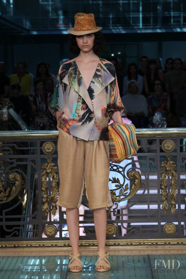 Isabella Melo featured in  the Tsumori Chisato fashion show for Spring/Summer 2012