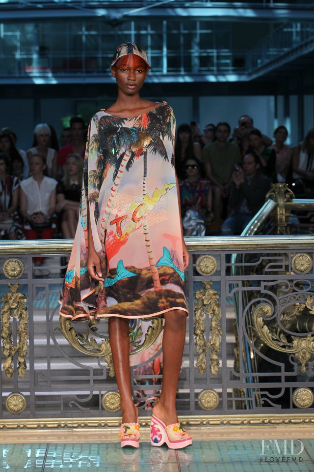 Shena Moulton featured in  the Tsumori Chisato fashion show for Spring/Summer 2012