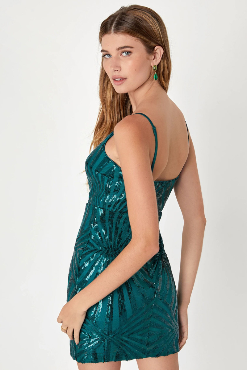 Sienna Raine Schmidt featured in  the Lulus catalogue for Summer 2023