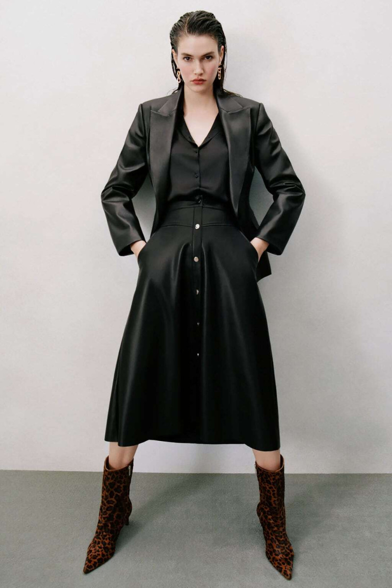 Vanessa Moody featured in  the Zara lookbook for Fall 2020