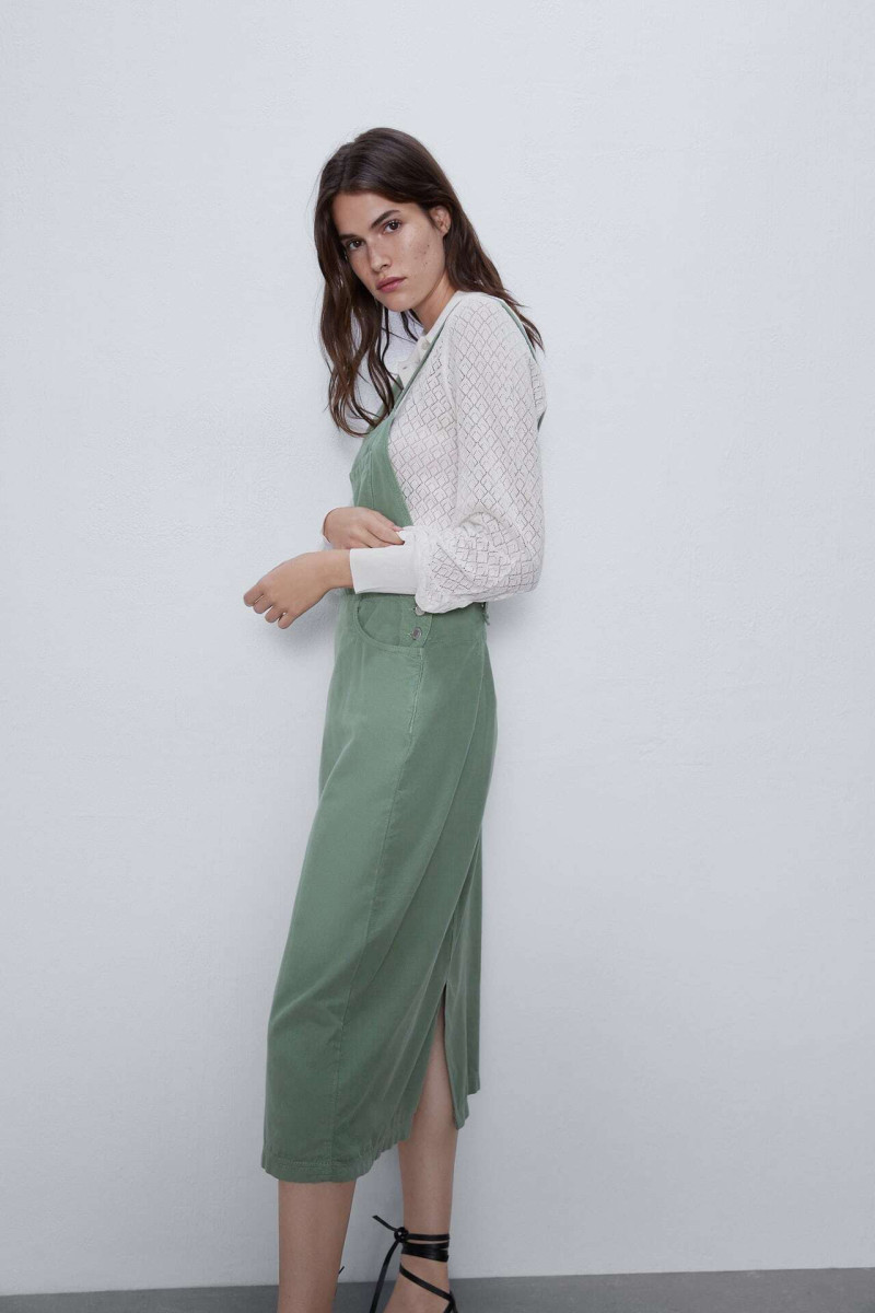 Vanessa Moody featured in  the Zara lookbook for Pre-Fall 2020