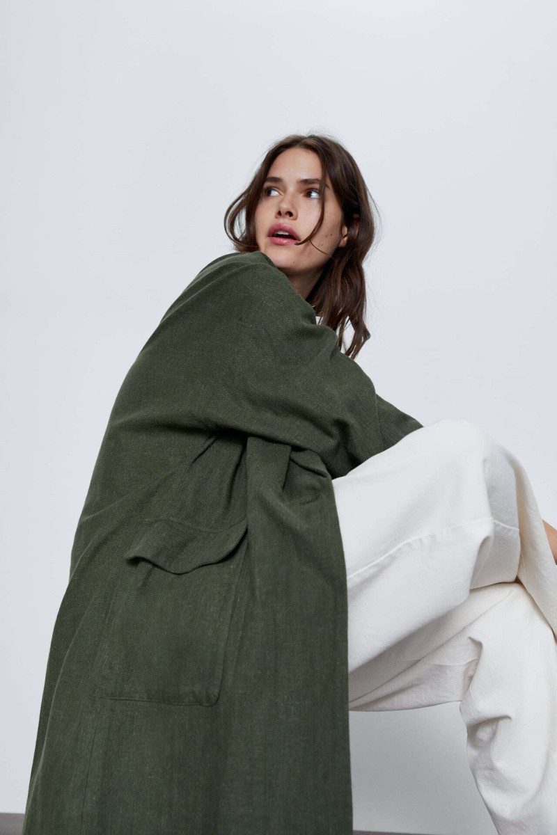 Vanessa Moody featured in  the Zara lookbook for Pre-Fall 2020