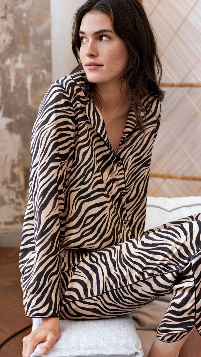 Vanessa Moody featured in  the H&M Lingerie & Nightwear catalogue for Fall 2019