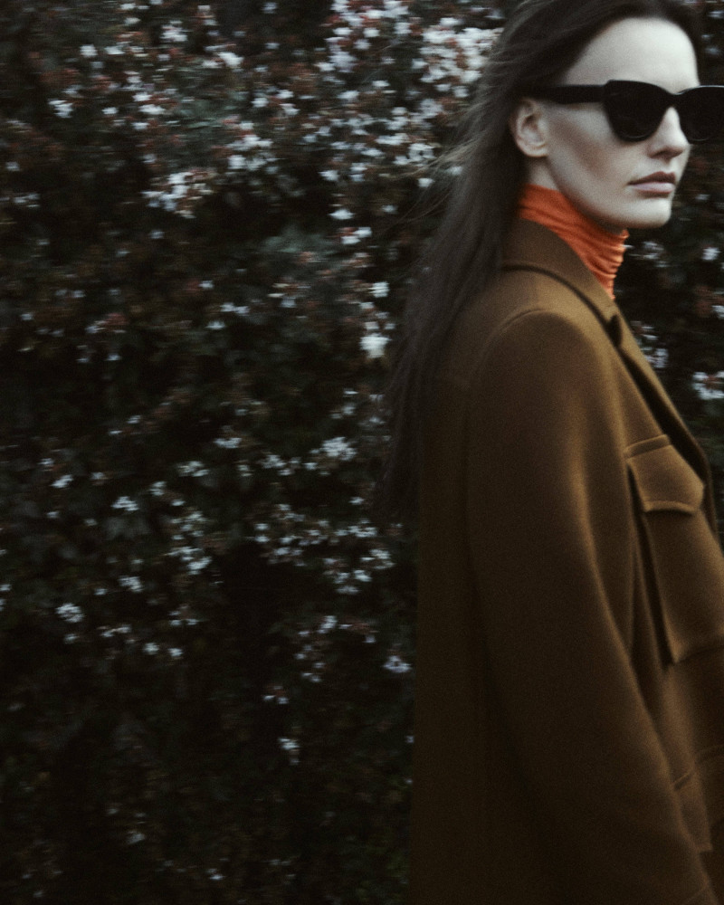 Amanda Murphy featured in  the Massimo Dutti Spotlight Coats  lookbook for Autumn/Winter 2022