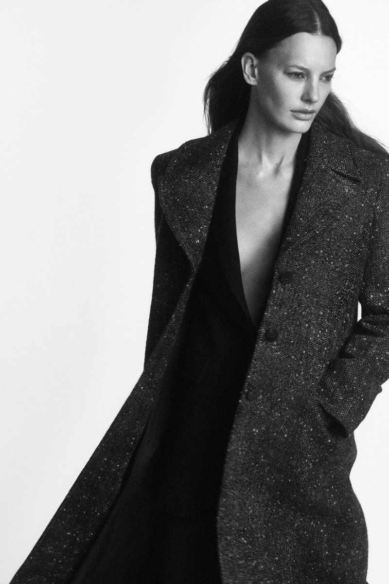 Amanda Murphy featured in  the Massimo Dutti Spotlight Coats  lookbook for Autumn/Winter 2022