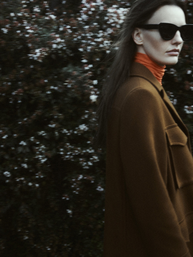 Amanda Murphy featured in  the Massimo Dutti Spotlight Coats  lookbook for Autumn/Winter 2022