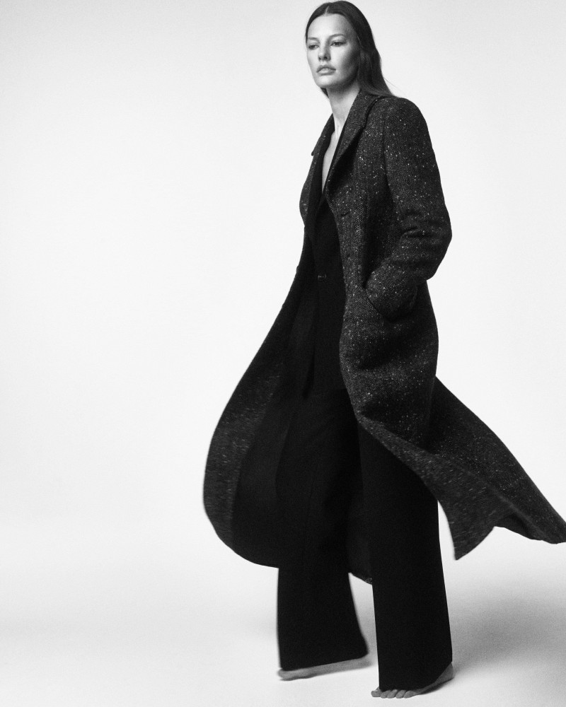 Amanda Murphy featured in  the Massimo Dutti Spotlight Coats  lookbook for Autumn/Winter 2022