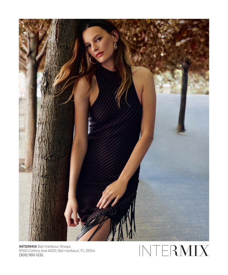 Amanda Murphy featured in  the InterMix advertisement for Autumn/Winter 2021