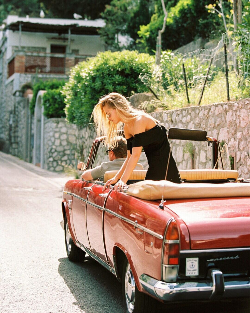Caroline Kelley featured in  the O\'Neill advertisement for Spring/Summer 2019