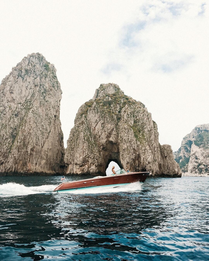 Caroline Kelley featured in  the O\'Neill advertisement for Spring/Summer 2019