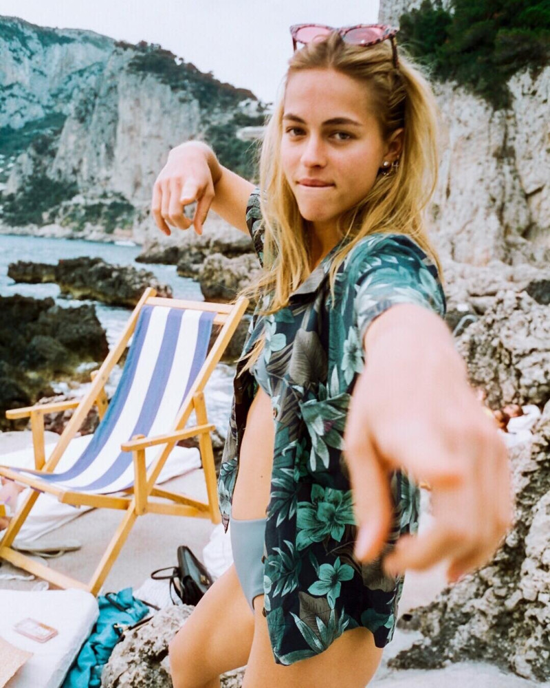 Caroline Kelley featured in  the O\'Neill advertisement for Spring/Summer 2019