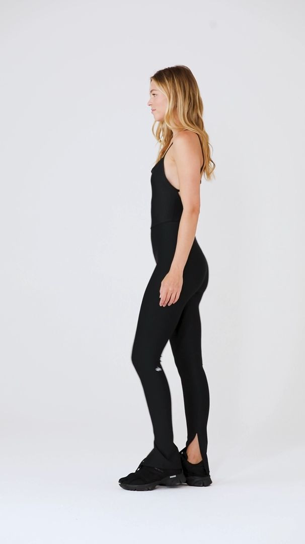 Caroline Kelley featured in  the Alo Yoga catalogue for Autumn/Winter 2022