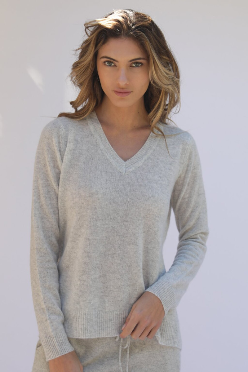 Kyla Grandy featured in  the Oats Cashmere catalogue for Spring/Summer 2019