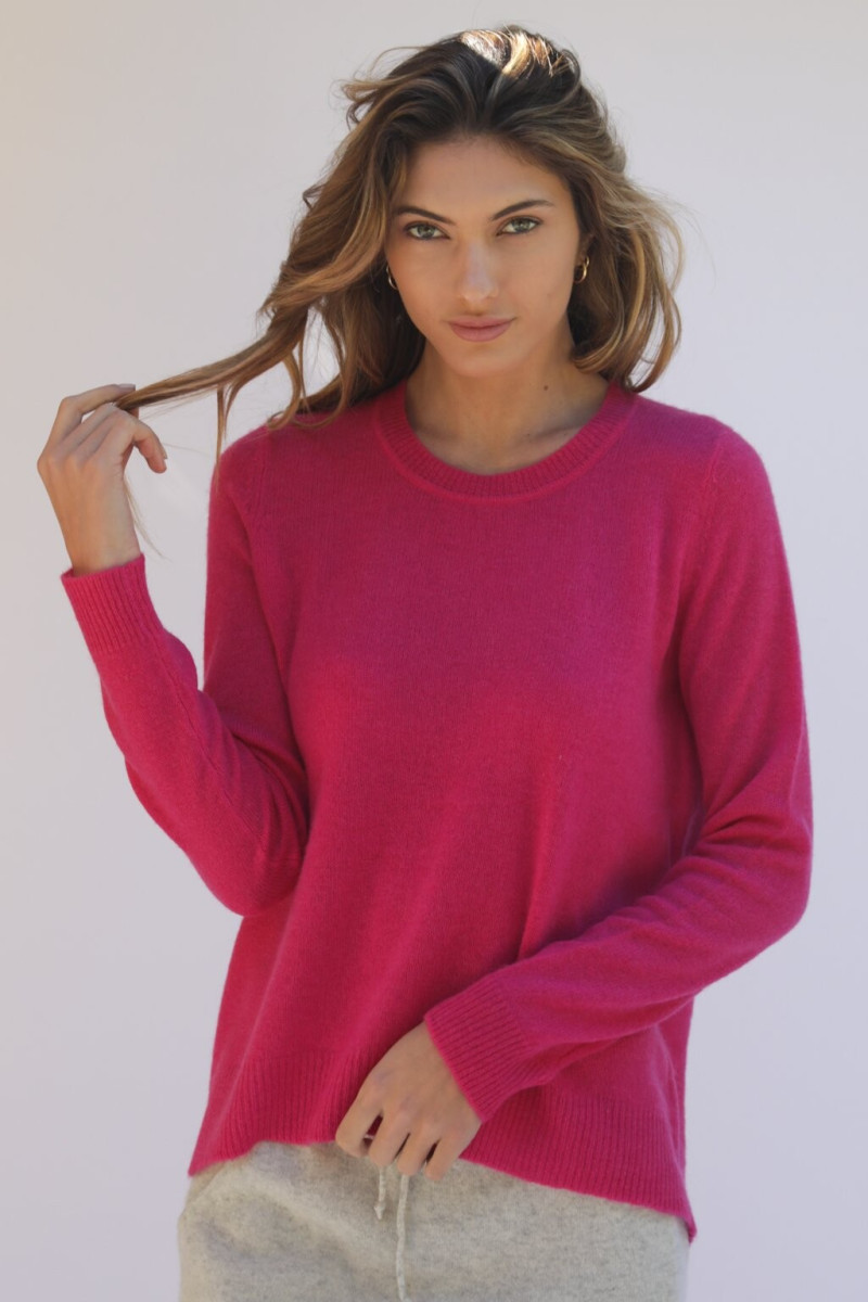 Kyla Grandy featured in  the Oats Cashmere catalogue for Spring/Summer 2019