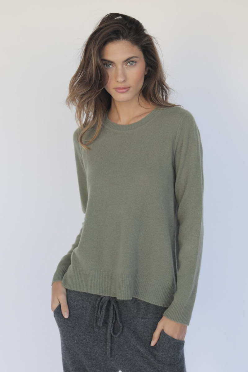 Kyla Grandy featured in  the Oats Cashmere catalogue for Spring/Summer 2019