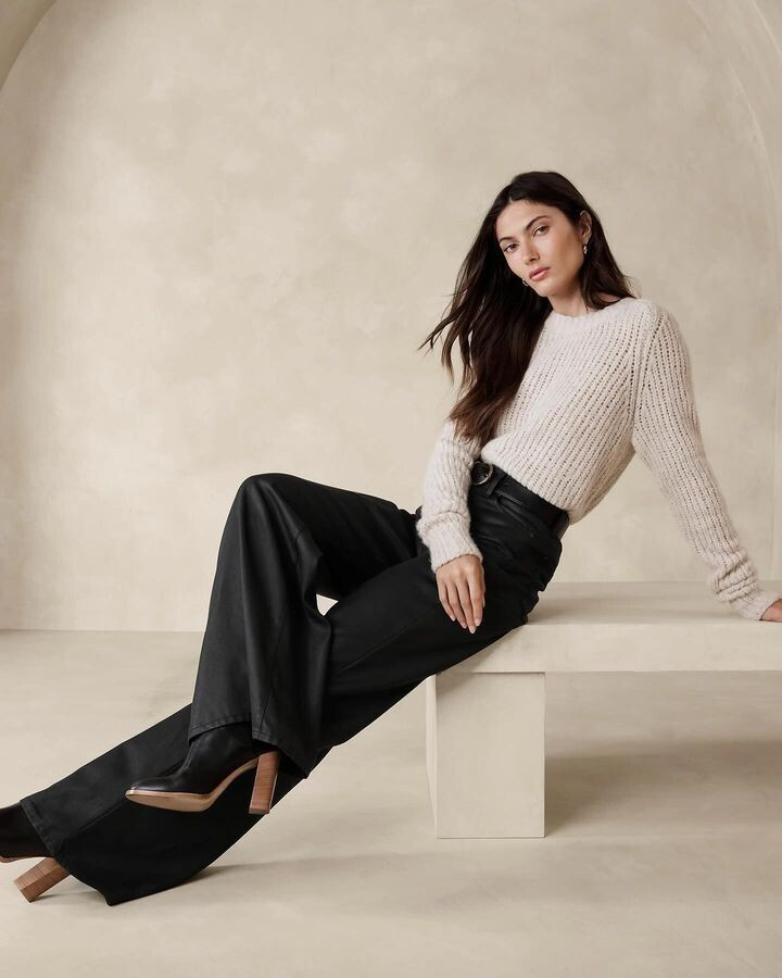 Kyla Grandy featured in  the Banana Republic lookbook for Spring/Summer 2024