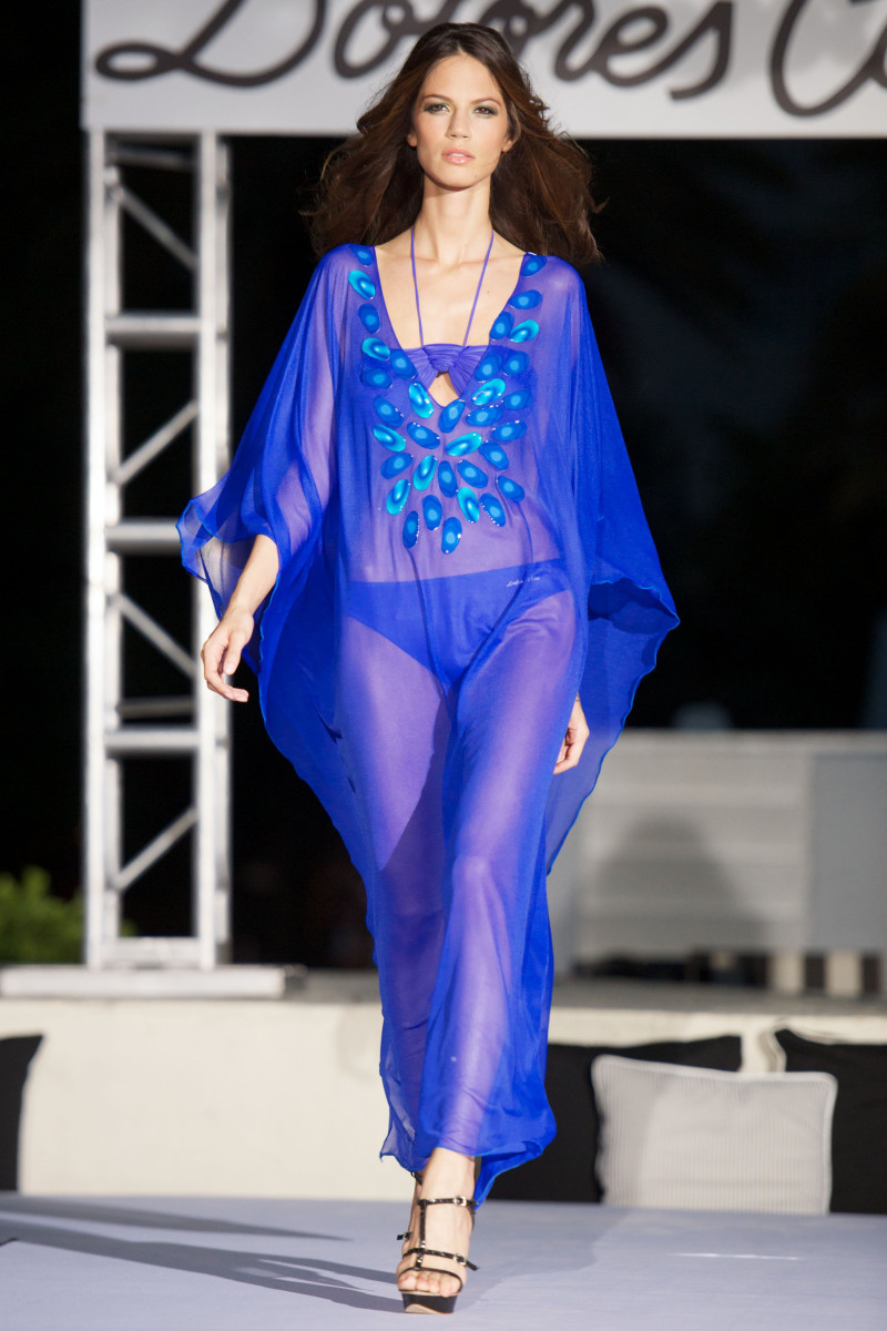 Dolores Cortés fashion show for Spring/Summer 2011