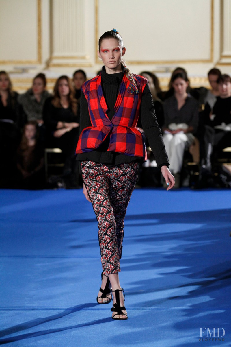 Irina Nikolaeva featured in  the Thakoon fashion show for Autumn/Winter 2011