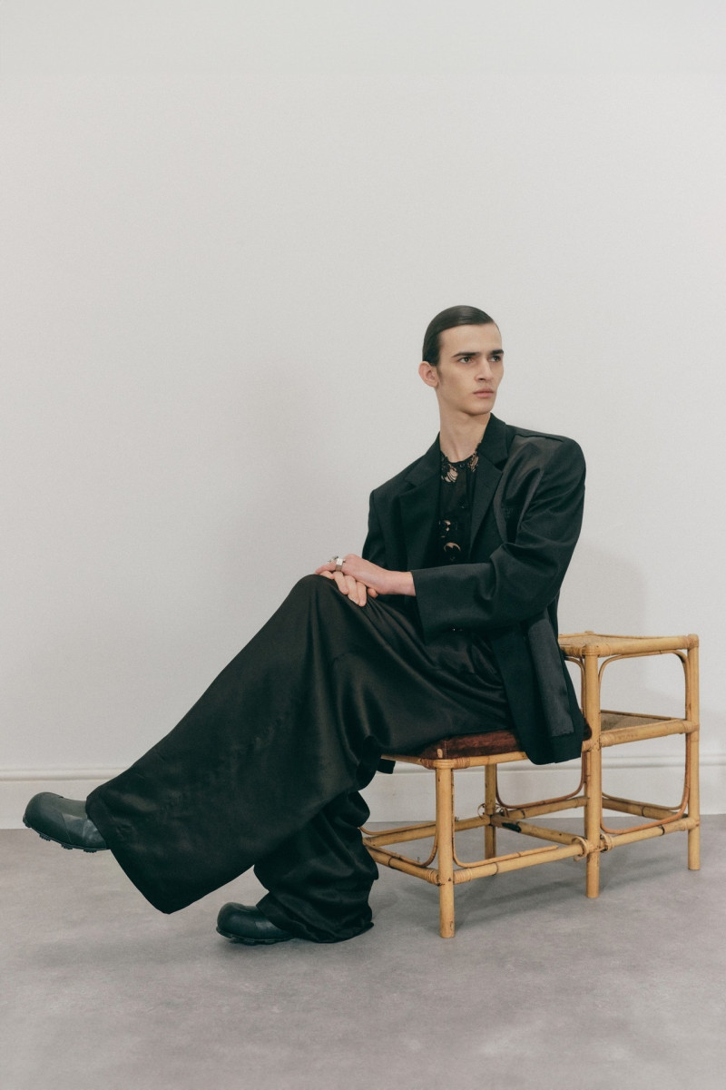 MM6 Maison Martin Margiela lookbook for Pre-Fall 2024