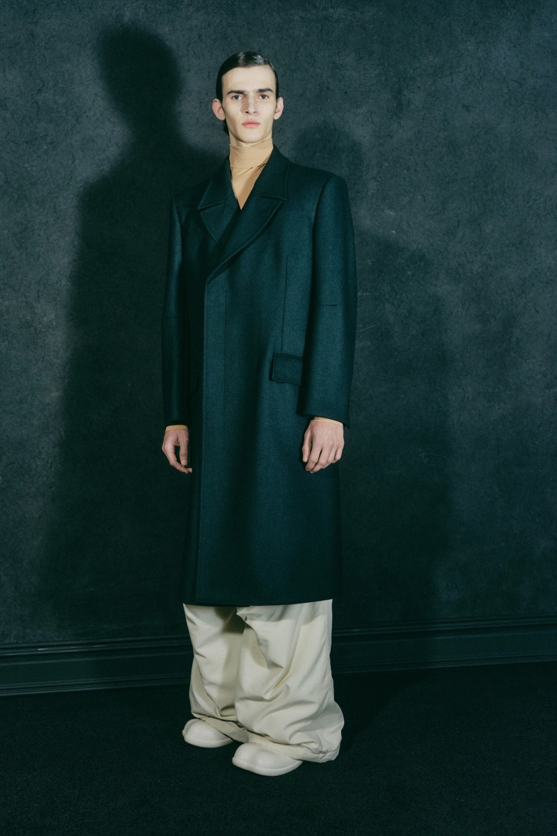 MM6 Maison Martin Margiela lookbook for Pre-Fall 2024