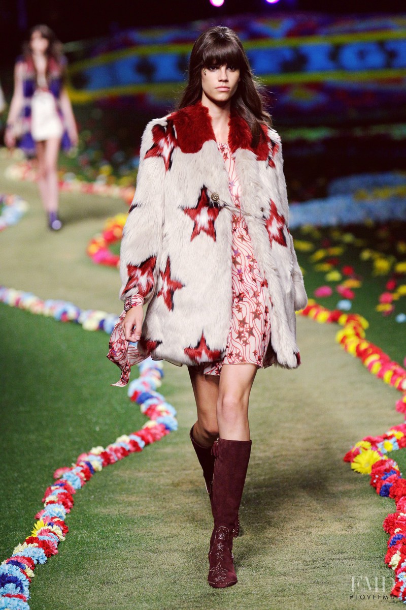 Antonina Petkovic featured in  the Tommy Hilfiger fashion show for Spring/Summer 2015