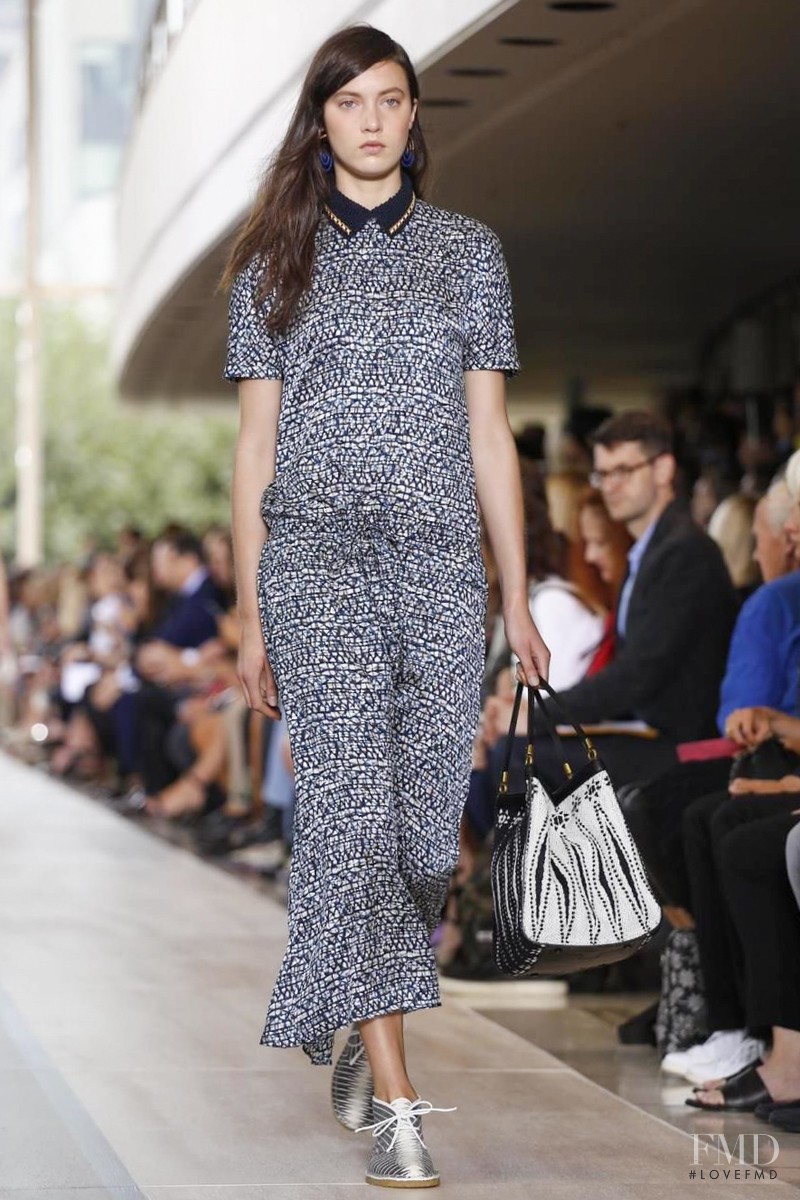 Matilda Lowther featured in  the Tory Burch fashion show for Spring/Summer 2015