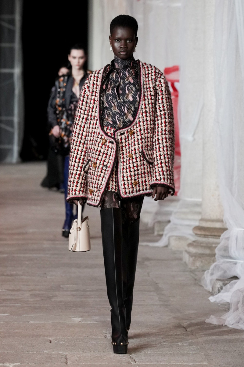 Etro fashion show for Autumn/Winter 2023