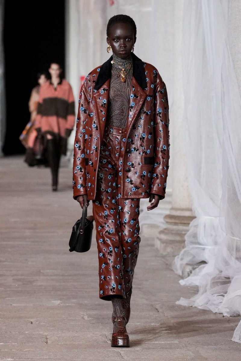 Etro fashion show for Autumn/Winter 2023