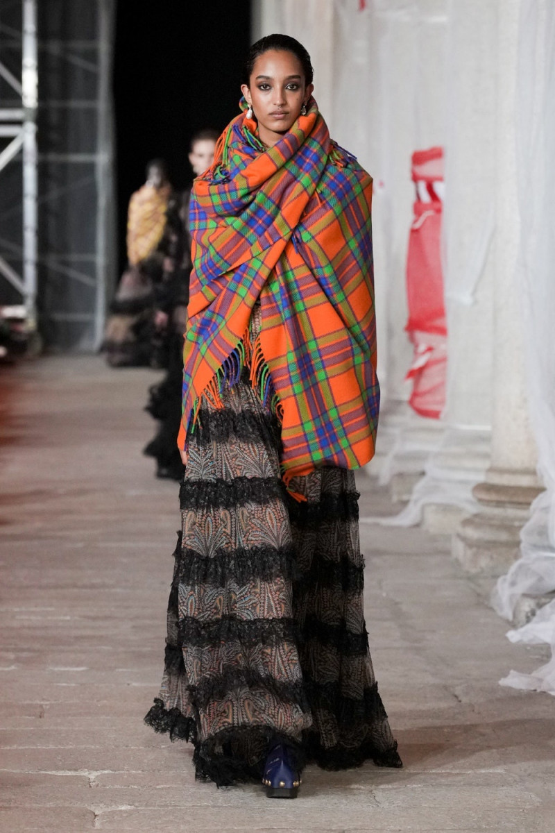 Etro fashion show for Autumn/Winter 2023