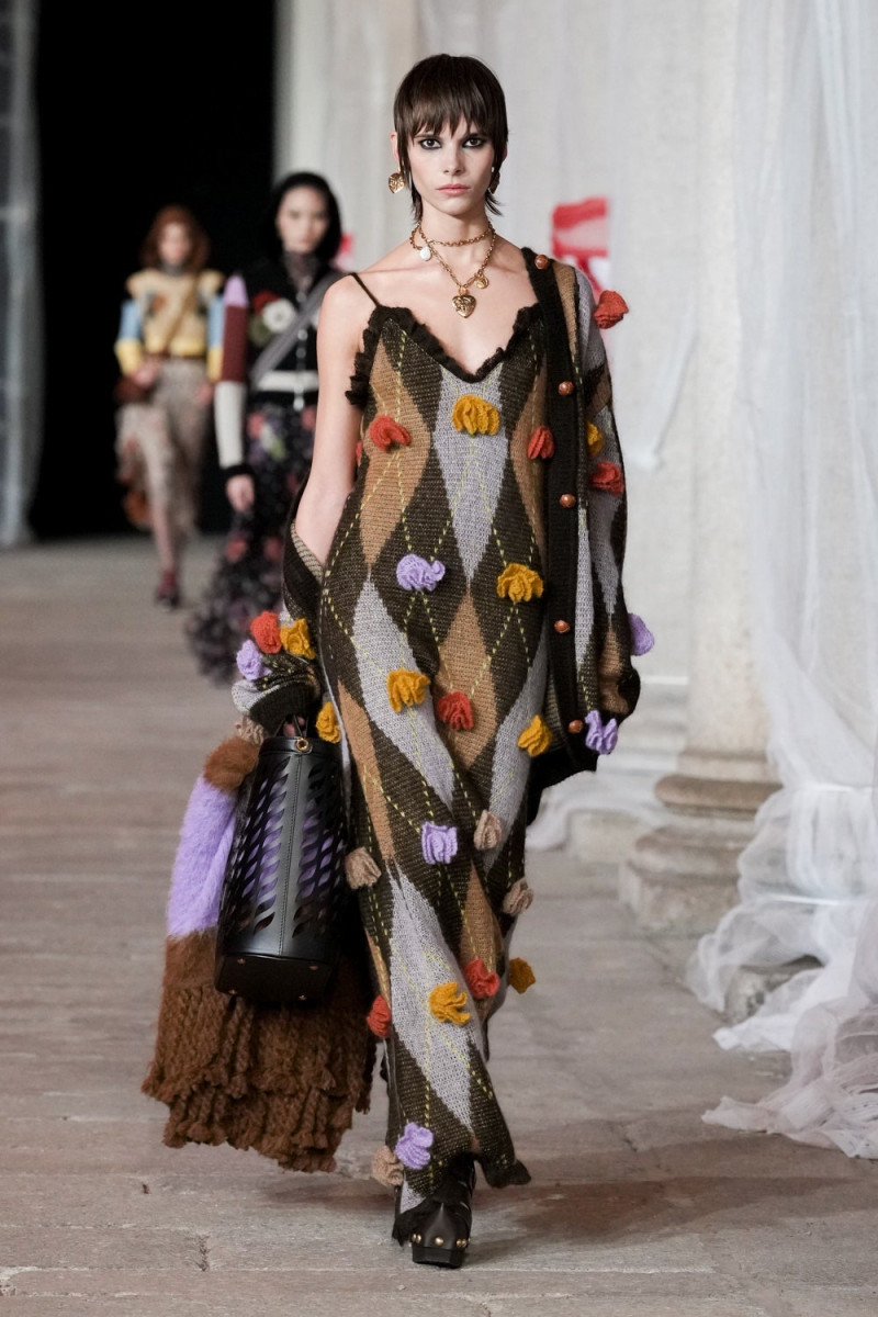 Etro fashion show for Autumn/Winter 2023