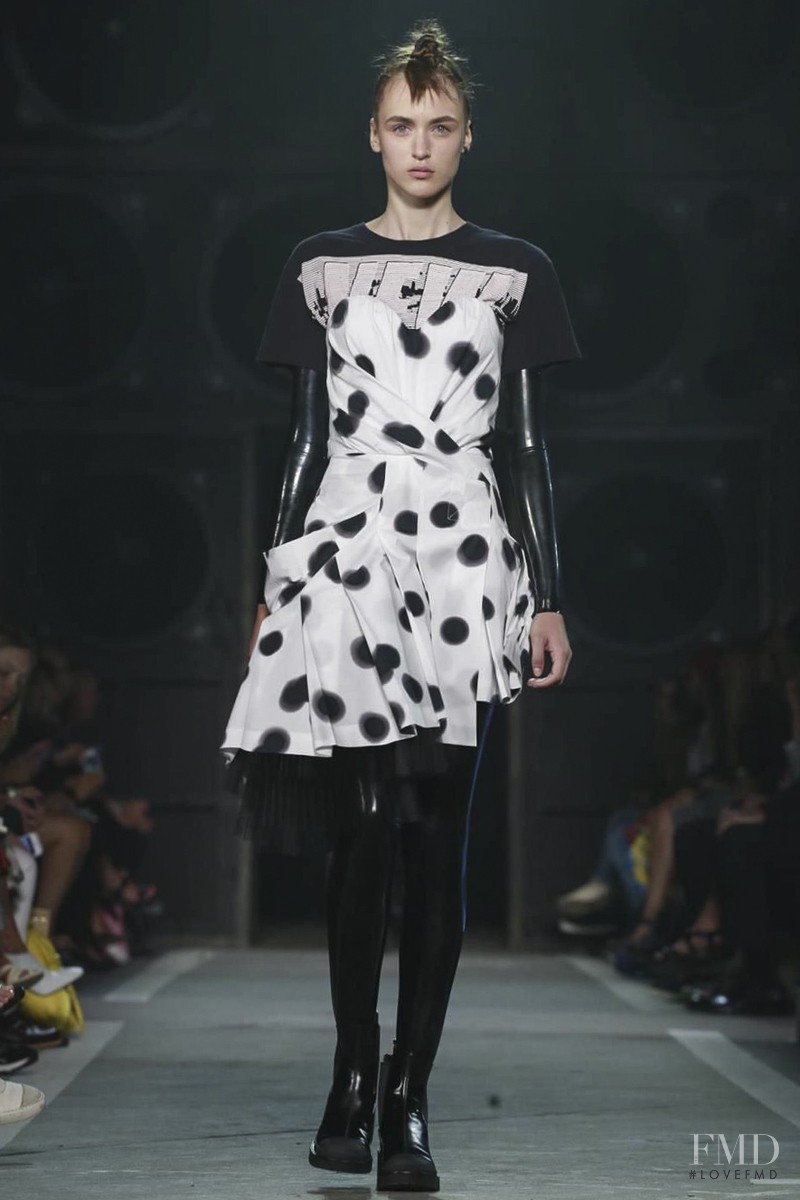 Stasha Yatchuk featured in  the Marc by Marc Jacobs fashion show for Spring/Summer 2015