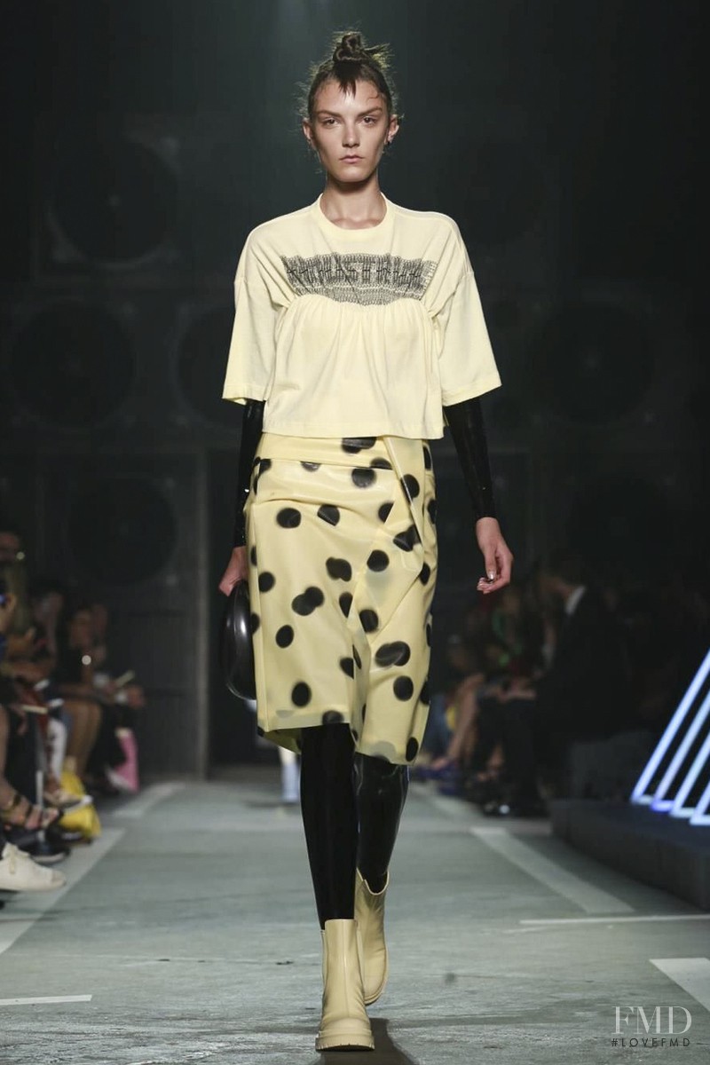 Natali Eydelman featured in  the Marc by Marc Jacobs fashion show for Spring/Summer 2015
