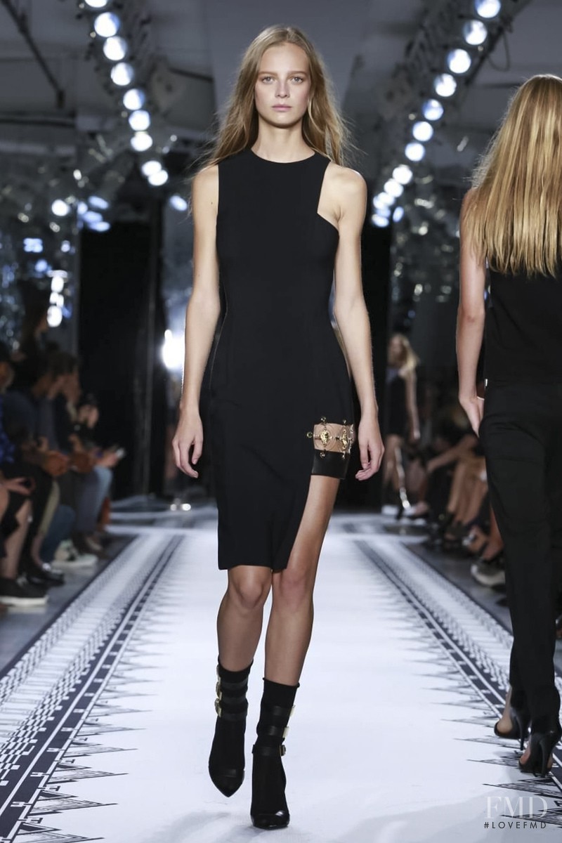 Ine Neefs featured in  the Versus fashion show for Spring/Summer 2015