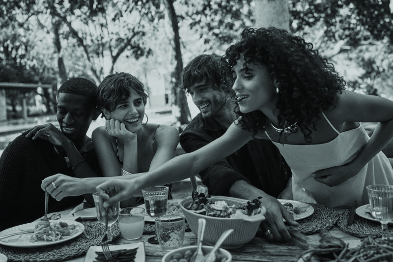 Taylor Hill featured in  the Banana Republic Banana Republic: The April Collection advertisement for Summer 2024