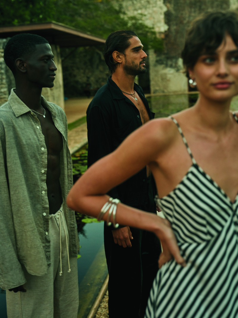 Taylor Hill featured in  the Banana Republic Banana Republic: The April Collection advertisement for Summer 2024