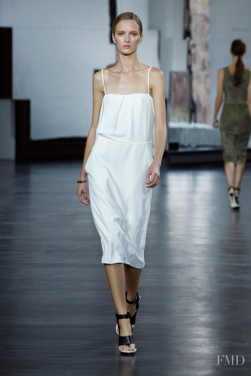Daria Strokous featured in  the Jason Wu fashion show for Spring/Summer 2015