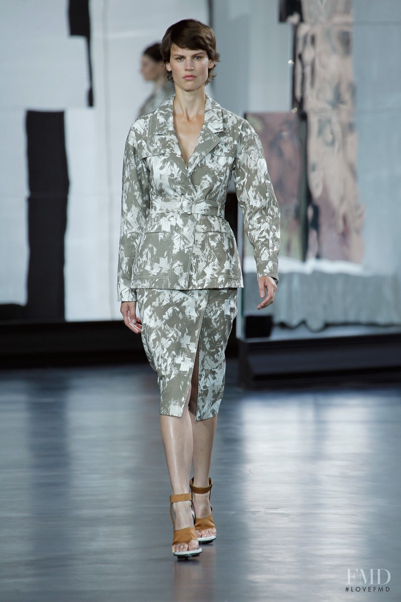 Saskia de Brauw featured in  the Jason Wu fashion show for Spring/Summer 2015