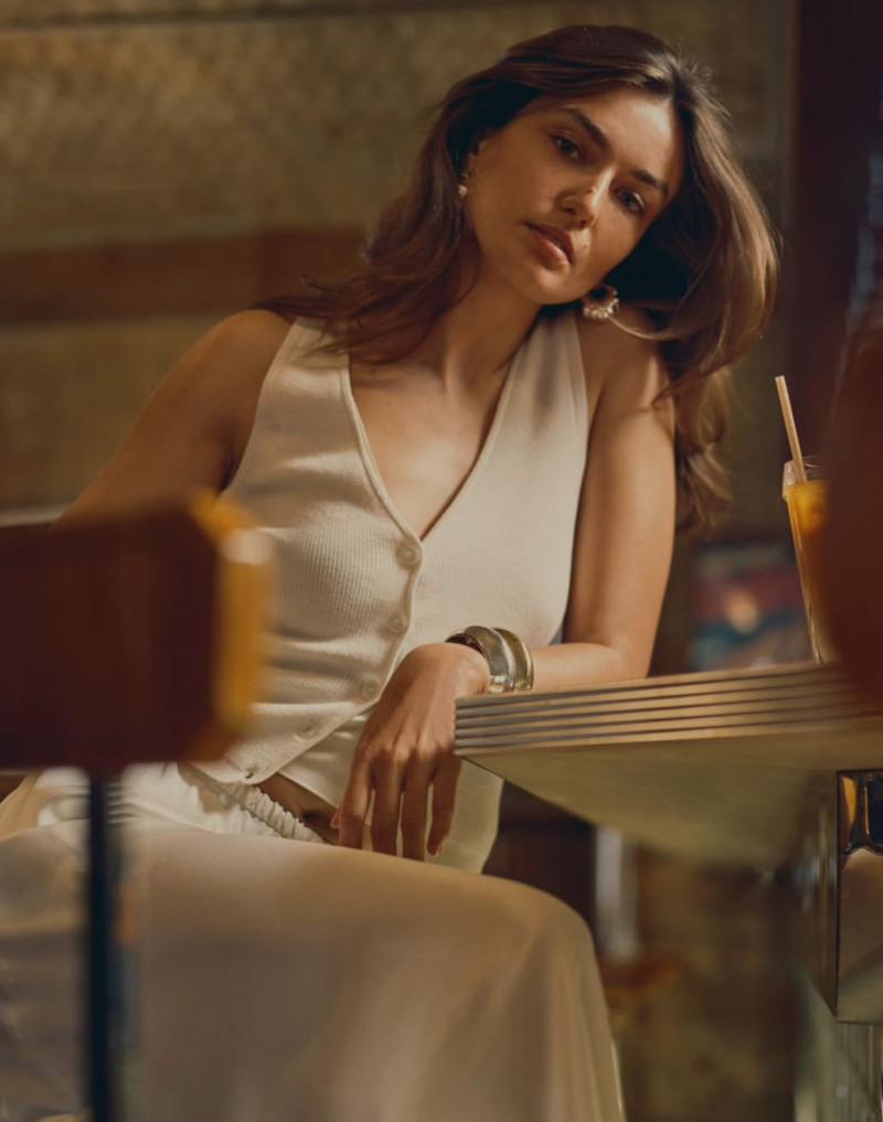 Andreea Diaconu featured in  the J.Crew lookbook for Pre-Fall 2023