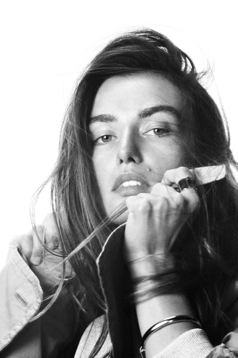 Andreea Diaconu featured in  the Zara Into the Classics  lookbook for Autumn/Winter 2022