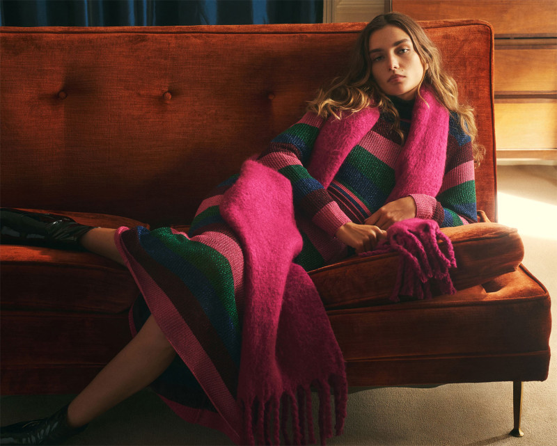 Andreea Diaconu featured in  the Zara advertisement for Autumn/Winter 2017