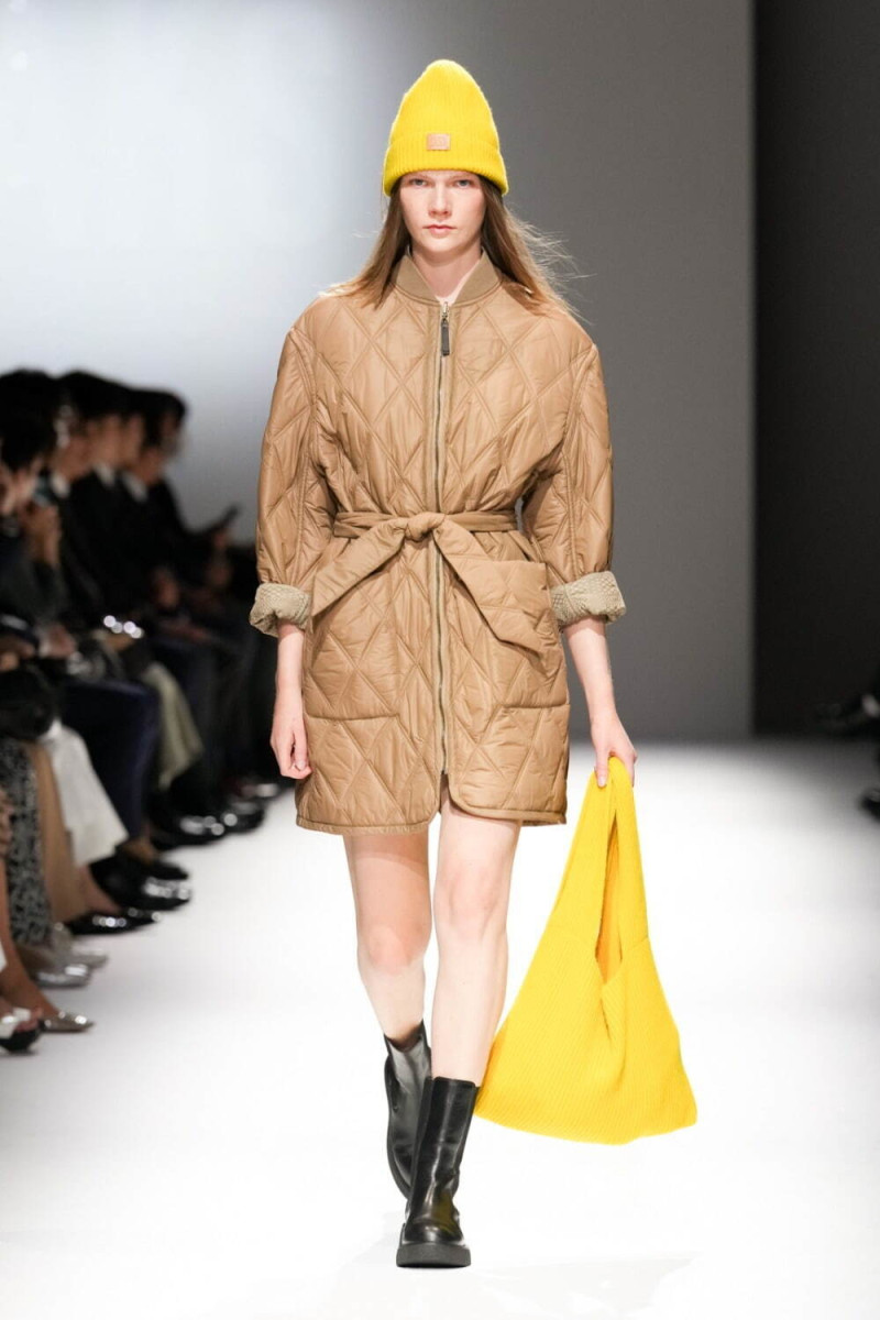 DAKS fashion show for Autumn/Winter 2024