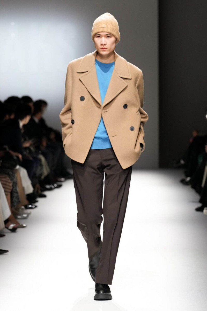 DAKS fashion show for Autumn/Winter 2024