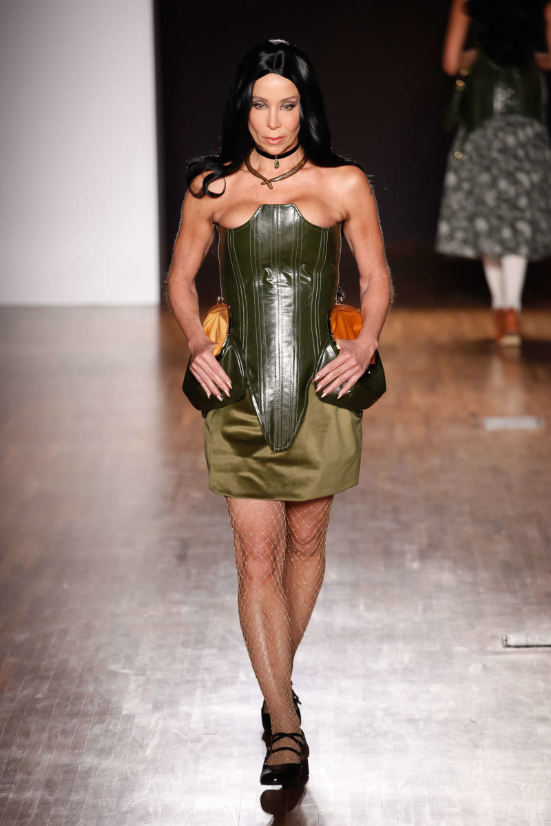 Renata Buzzo fashion show for Spring/Summer 2025