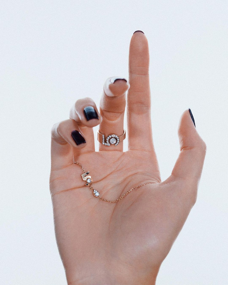 Rebecca Leigh Longendyke featured in  the Chanel N°5 Fine Jewelry Collection advertisement for Summer 2023
