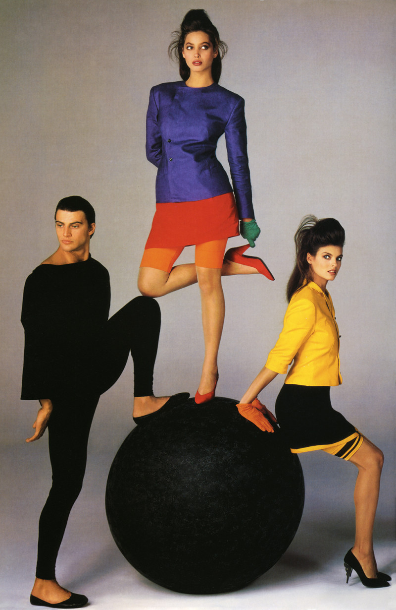 Christy Turlington featured in  the Versace advertisement for Spring/Summer 1988