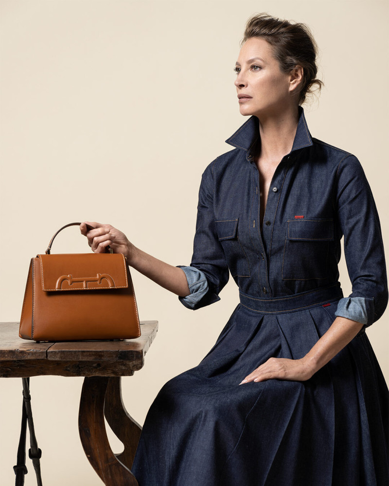 Christy Turlington featured in  the CH Carolina Herrera advertisement for Pre-Fall 2023