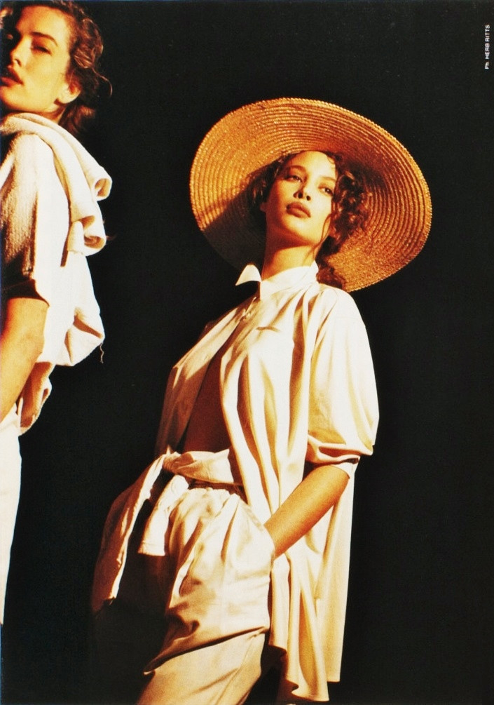 Christy Turlington featured in  the Gianfranco Ferré Oaks by Ferre advertisement for Spring/Summer 1988