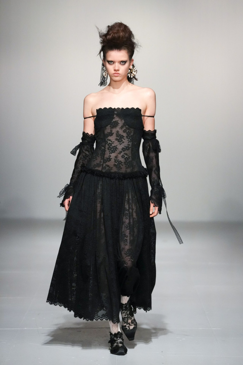 Yuhan Wang fashion show for Autumn/Winter 2024